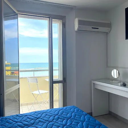 Pironi Hotel 3*