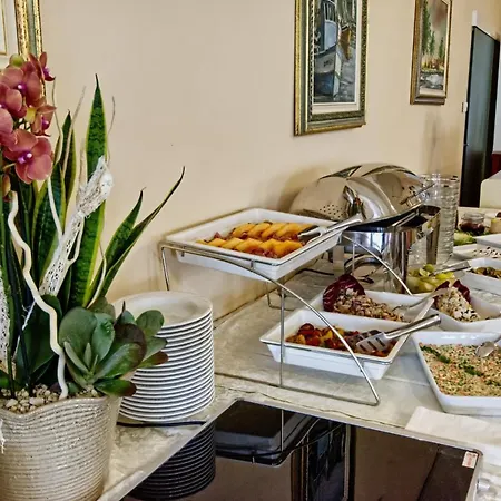 Pironi Hotel 3*